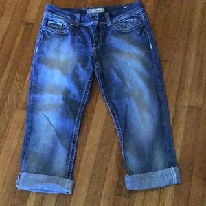 Buckle Jean Capris Harper Fit